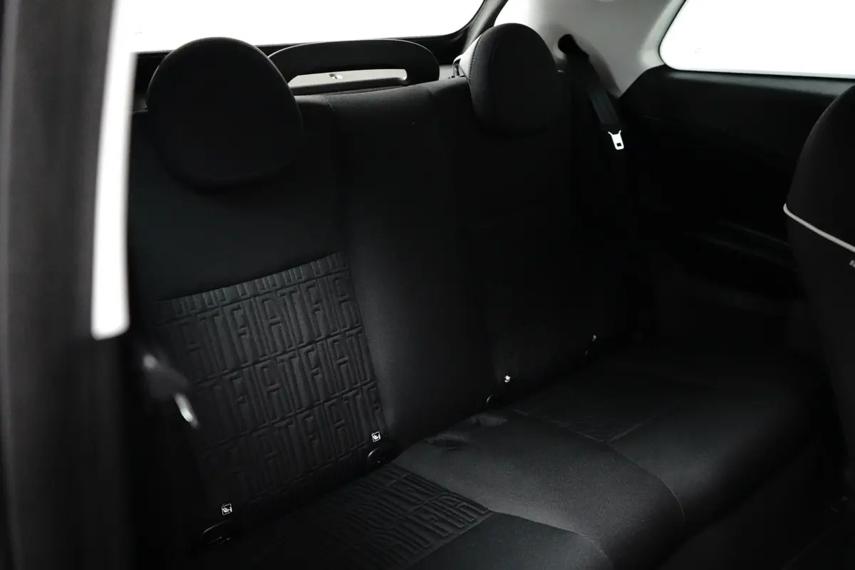 Icon 42KWH l Uniek!! Slecht 82km! l Apple Car Play/Android l Climate Control l Cr Control l Camera l Sensoren l 16" Lm Velgen l