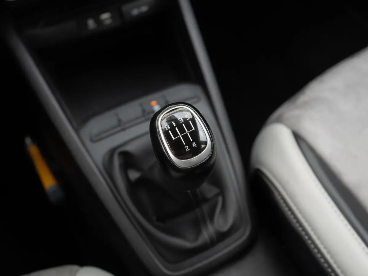 1.0 TGDI Design Edition | Navigatie | Achteruitrijcamera | Airco |