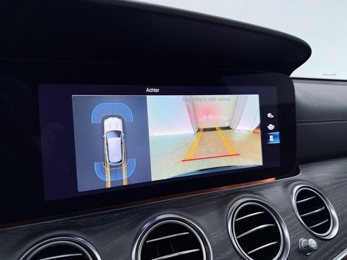 300 e Business Solution AMG | Pano | Sfeer | Camera | Sfeer | Carplay | LED | Clima | Cruise
