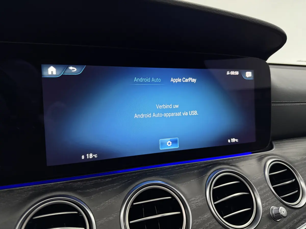 300 e Business Solution AMG | Pano | Sfeer | Camera | Sfeer | Carplay | LED | Clima | Cruise