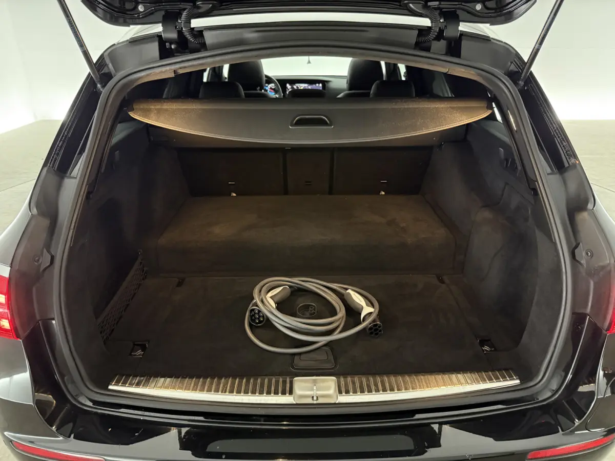 300 e Business Solution AMG | Pano | Sfeer | Camera | Sfeer | Carplay | LED | Clima | Cruise