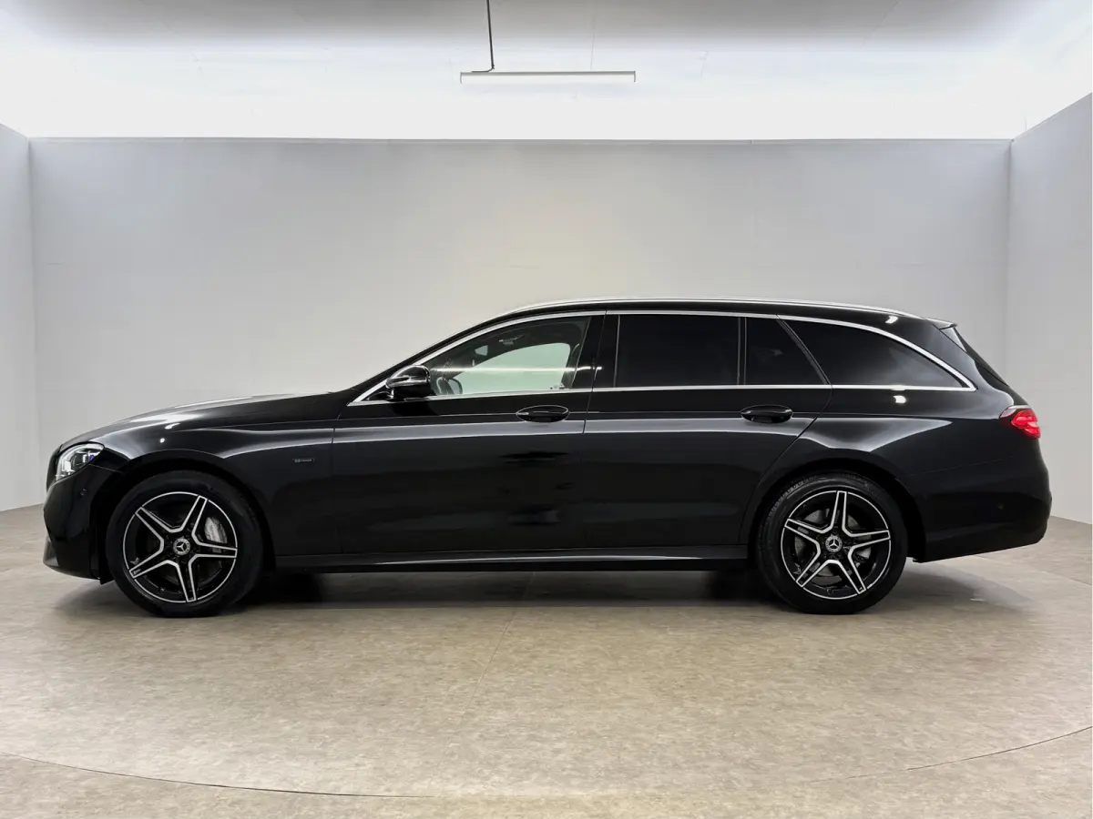 300 e Business Solution AMG | Pano | Sfeer | Camera | Sfeer | Carplay | LED | Clima | Cruise