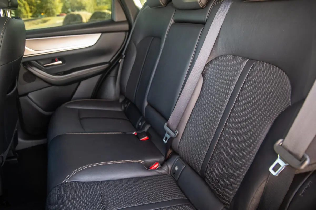 2.5 e-SkyActiv PHEV Homura PANORAMA / TREKHAAK / 360 CAMERA / STOELVERWARMING + KOELING / CARPLAY / ADAPTIVE CRUISE