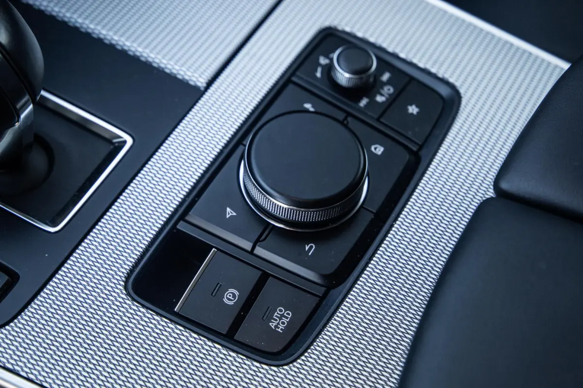 2.5 e-SkyActiv PHEV Homura PANORAMA / TREKHAAK / 360 CAMERA / STOELVERWARMING + KOELING / CARPLAY / ADAPTIVE CRUISE
