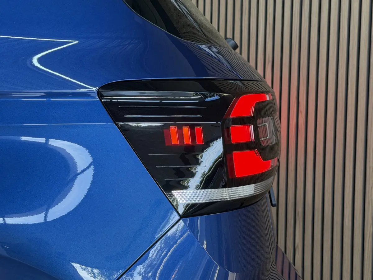 1.0 TSI 115pk DSG Style | Navi | Carplay | 17"| Camera | Led Koplampen | Stoelverwarming | 100% Volkswagen Onderhouden!