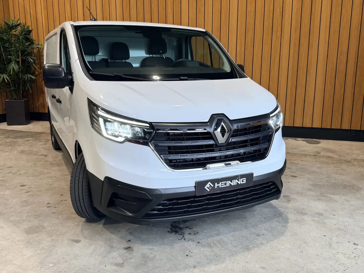 2.0 Blue dCi 110 T29 L1H1 Start