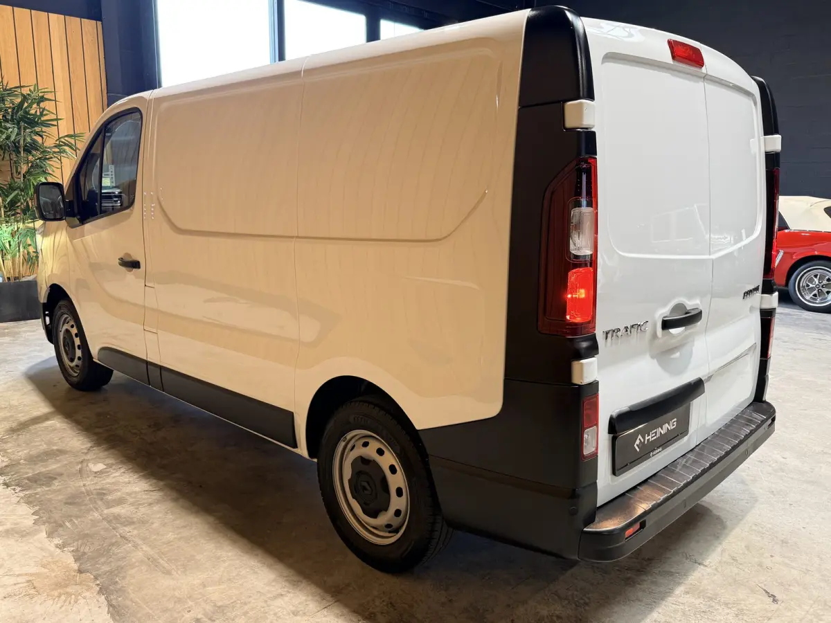 2.0 Blue dCi 110 T29 L1H1 Start