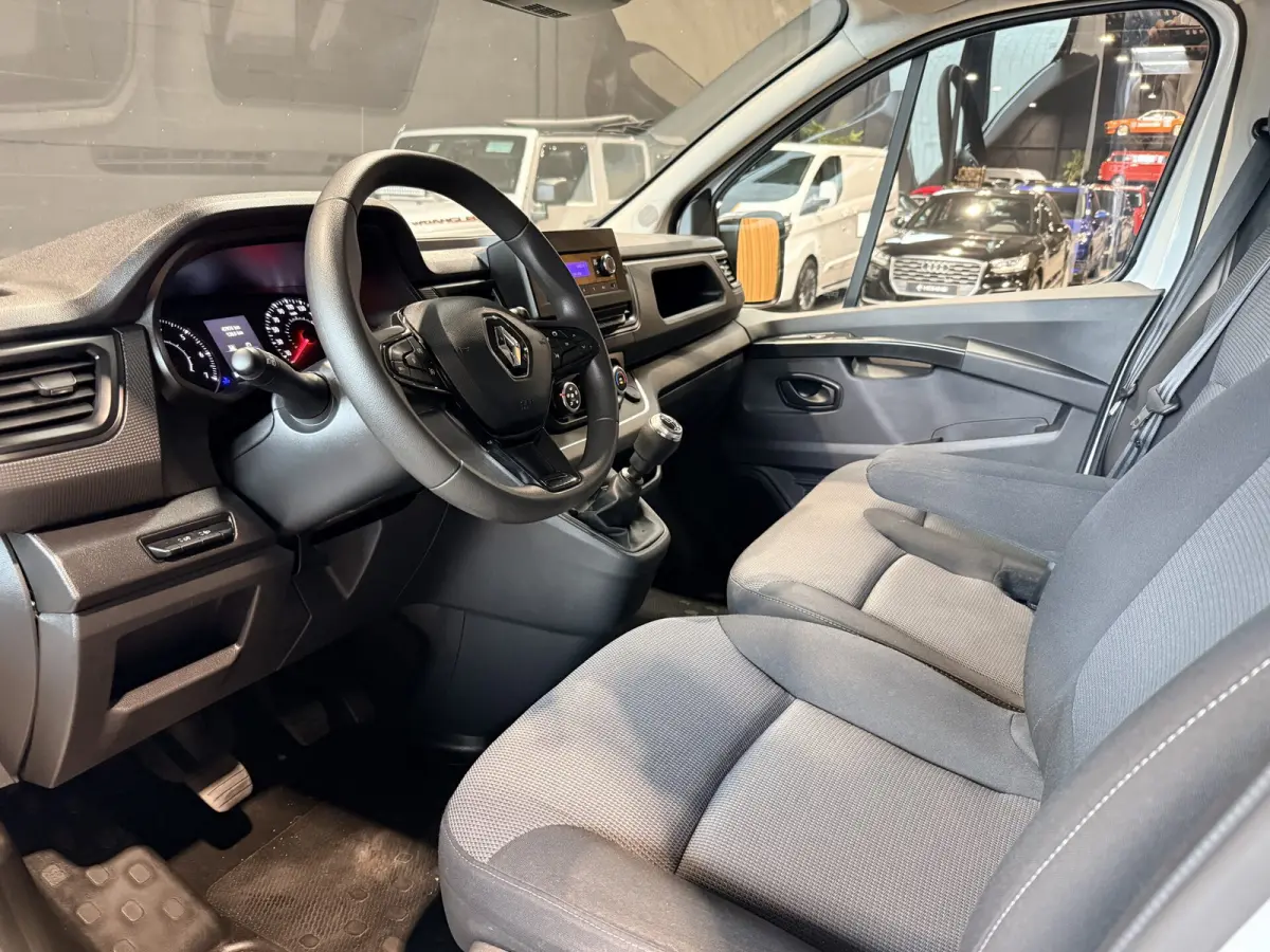 2.0 Blue dCi 110 T29 L1H1 Start