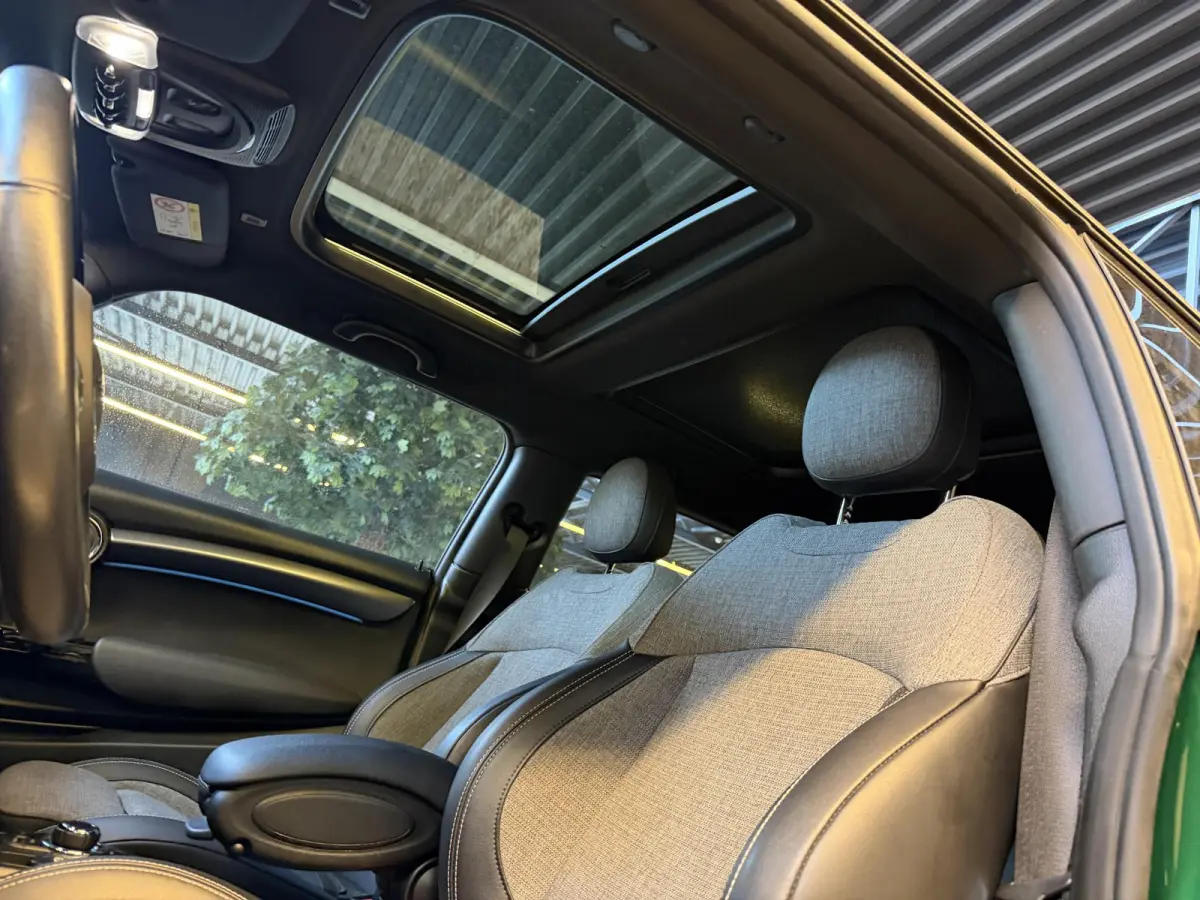 Classic 33 kWh | Pano | HUD | Harman & Kardon | 99 SOH | BTW |