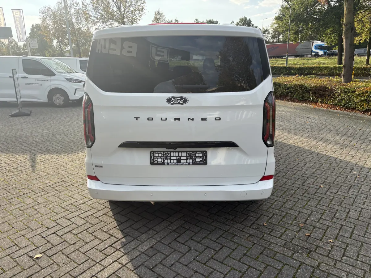 340 2.5 PHEV L2H1 Titanium X VIP Bus 8p. | Ex. BTW/Incl.BPM | FULL OPTIONS! | Panodak | Digitale binnenspiegel | etc. etc.