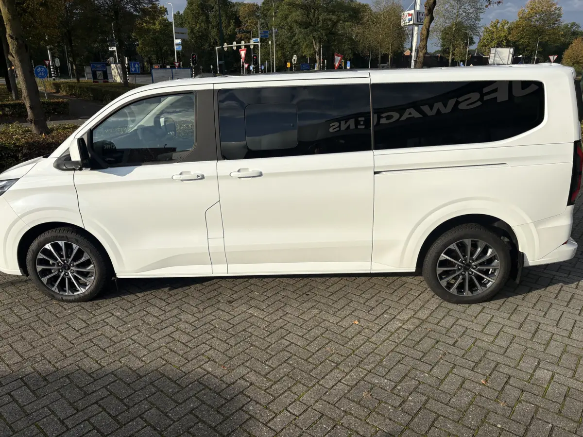 340 2.5 PHEV L2H1 Titanium X VIP Bus 8p. | Ex. BTW/Incl.BPM | FULL OPTIONS! | Panodak | Digitale binnenspiegel | etc. etc.