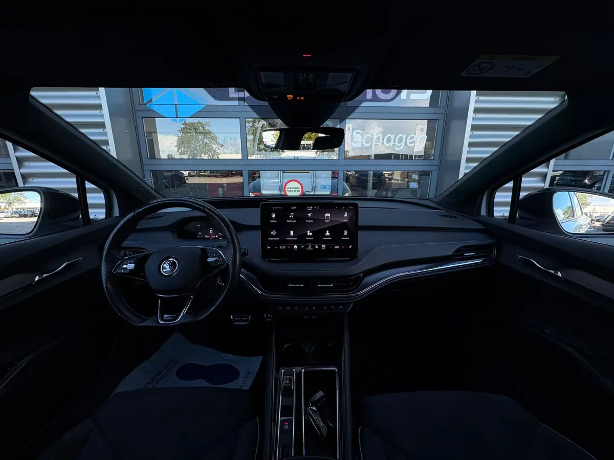 80 Sportline 204 pk | Wegklapbare Trekhaak | Achteruitrijcamera | Apple Carplay |