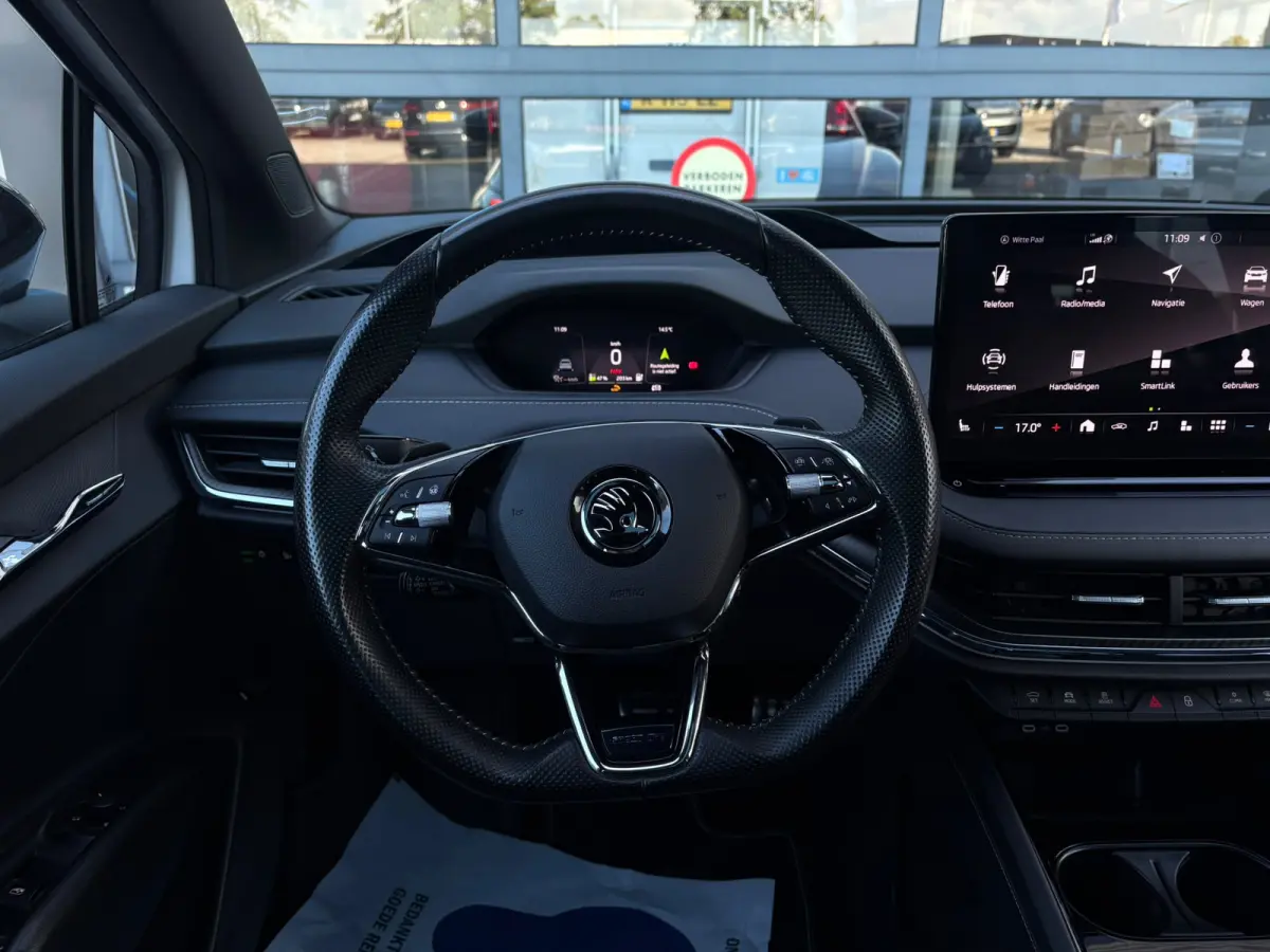 80 Sportline 204 pk | Wegklapbare Trekhaak | Achteruitrijcamera | Apple Carplay |