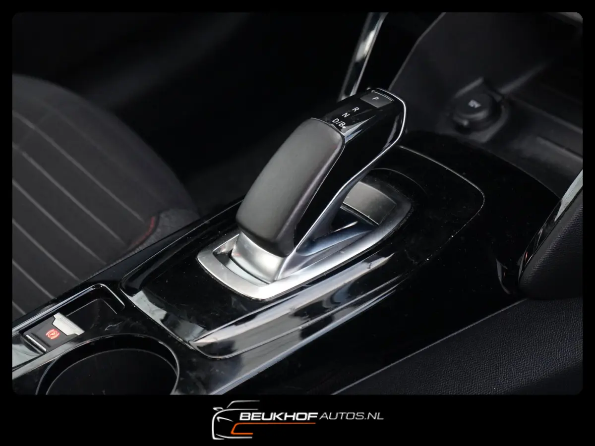 EV Active 50 kWh Carplay Navi Airco Soh90%