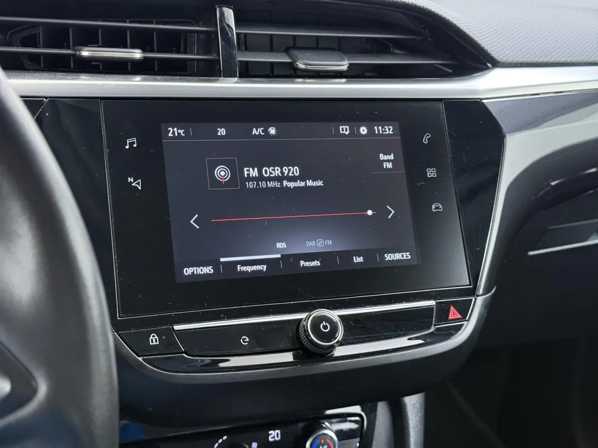 Elegance 50kWh | 1ste eigenaar | 17"LMV | Winterpakket | Navigatie | LEER/Stof | AUTOMAAT