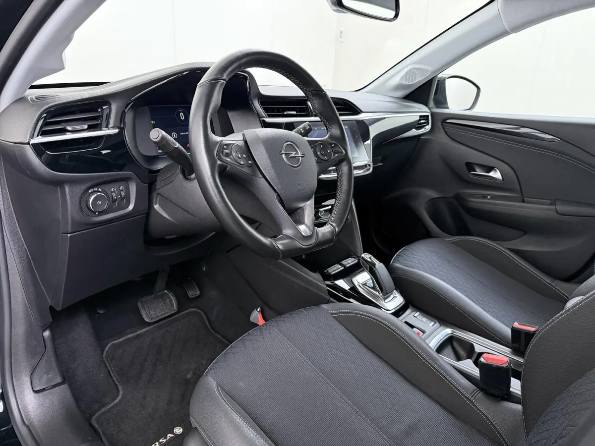 Elegance 50kWh | 1ste eigenaar | 17"LMV | Winterpakket | Navigatie | LEER/Stof | AUTOMAAT