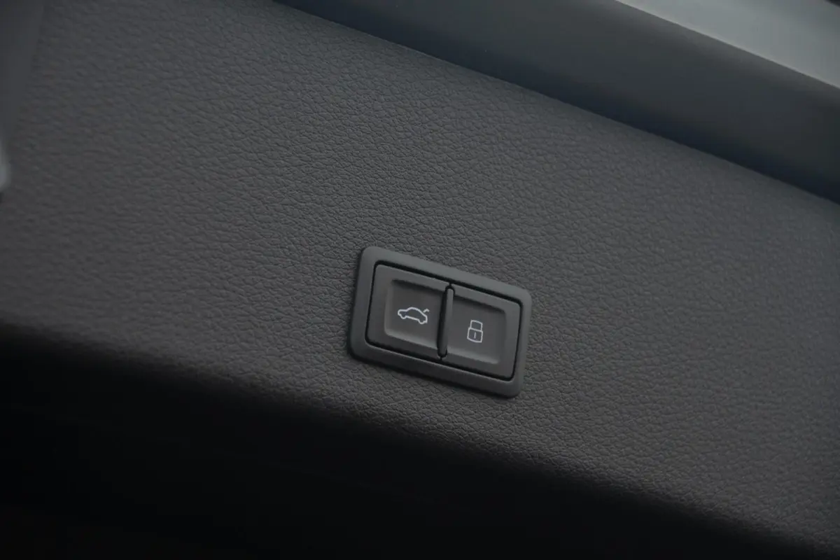 55 quattro Advanced Edition 115 kWh |Pano|DAB
