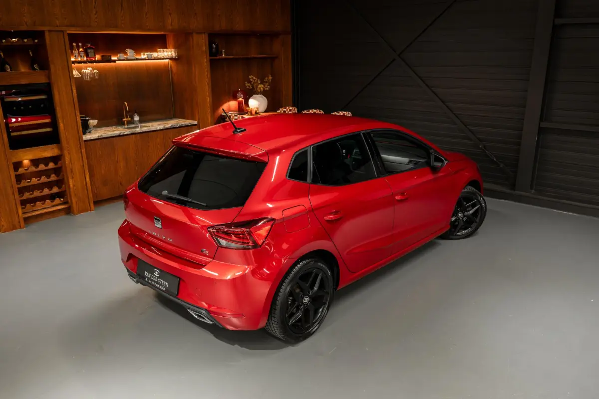 1.0 TSI FR Business Intense Keyless | Stoelverwarming