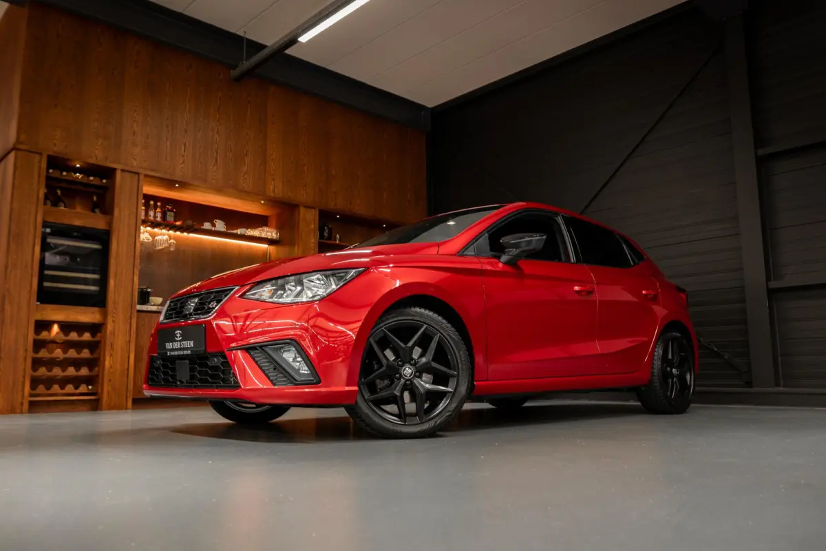 1.0 TSI FR Business Intense Keyless | Stoelverwarming