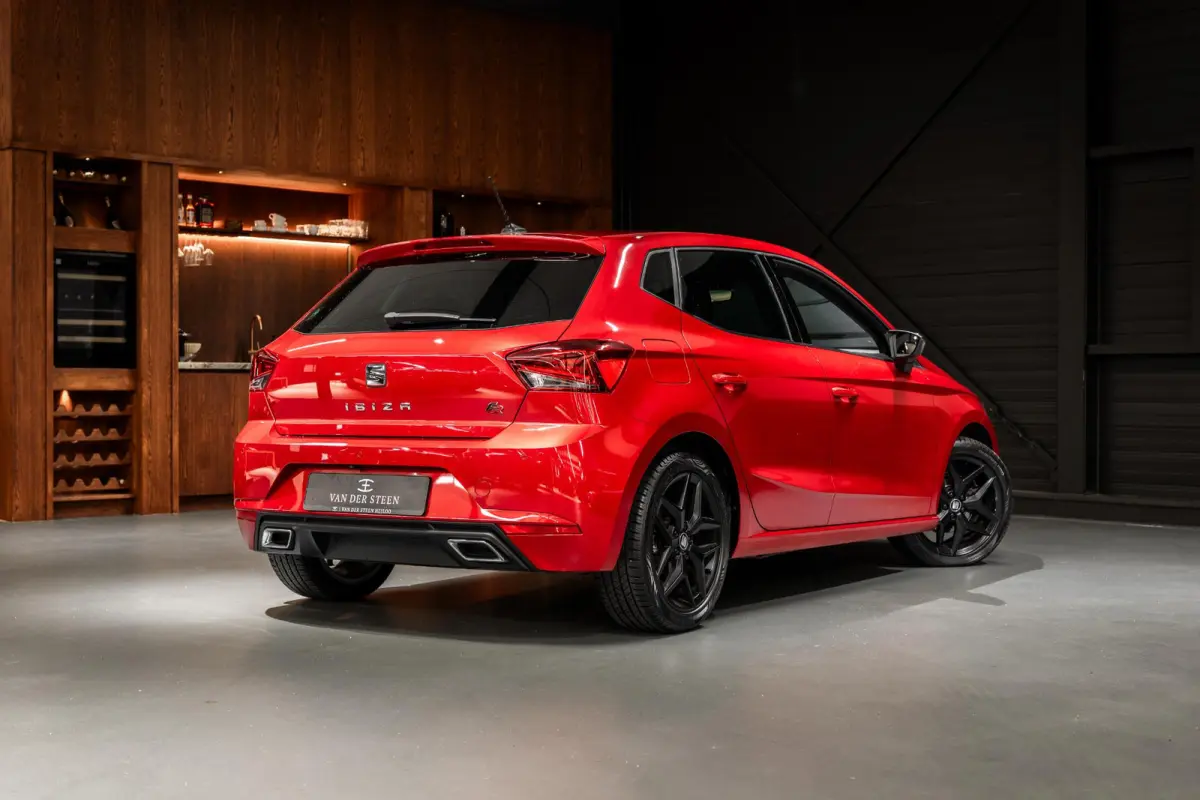 1.0 TSI FR Business Intense Keyless | Stoelverwarming