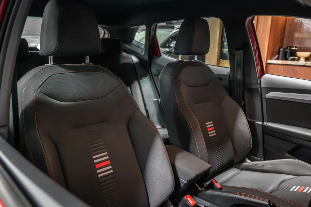 1.0 TSI FR Business Intense Keyless | Stoelverwarming
