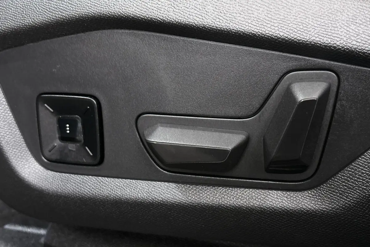 1.6 plug-in Hybrid 225 GT Panoramadak Stuur-Stoelverwarming 360 Camera