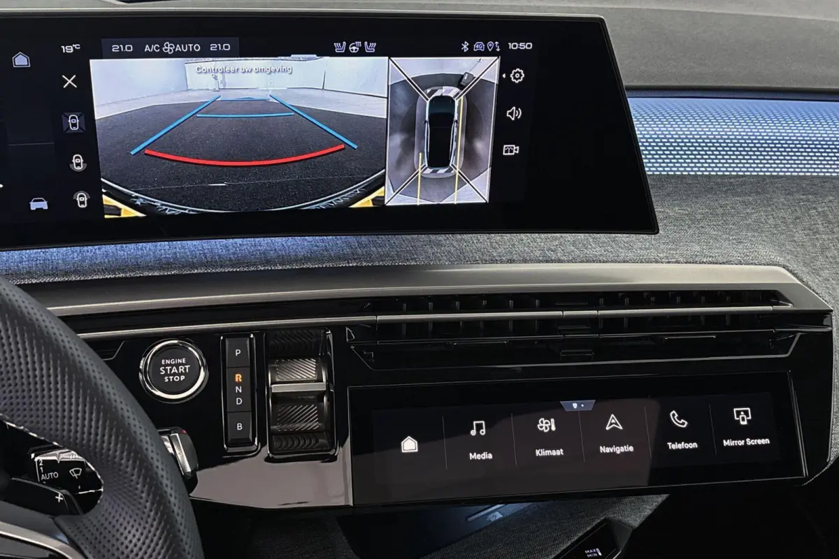 1.6 plug-in Hybrid 225 GT Panoramadak Stuur-Stoelverwarming 360 Camera