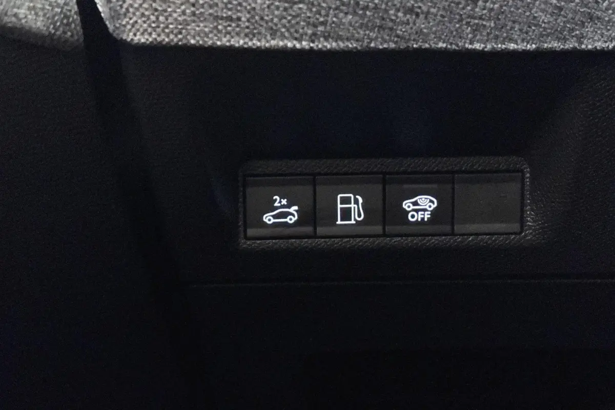 1.6 plug-in Hybrid 225 GT Panoramadak Stuur-Stoelverwarming 360 Camera