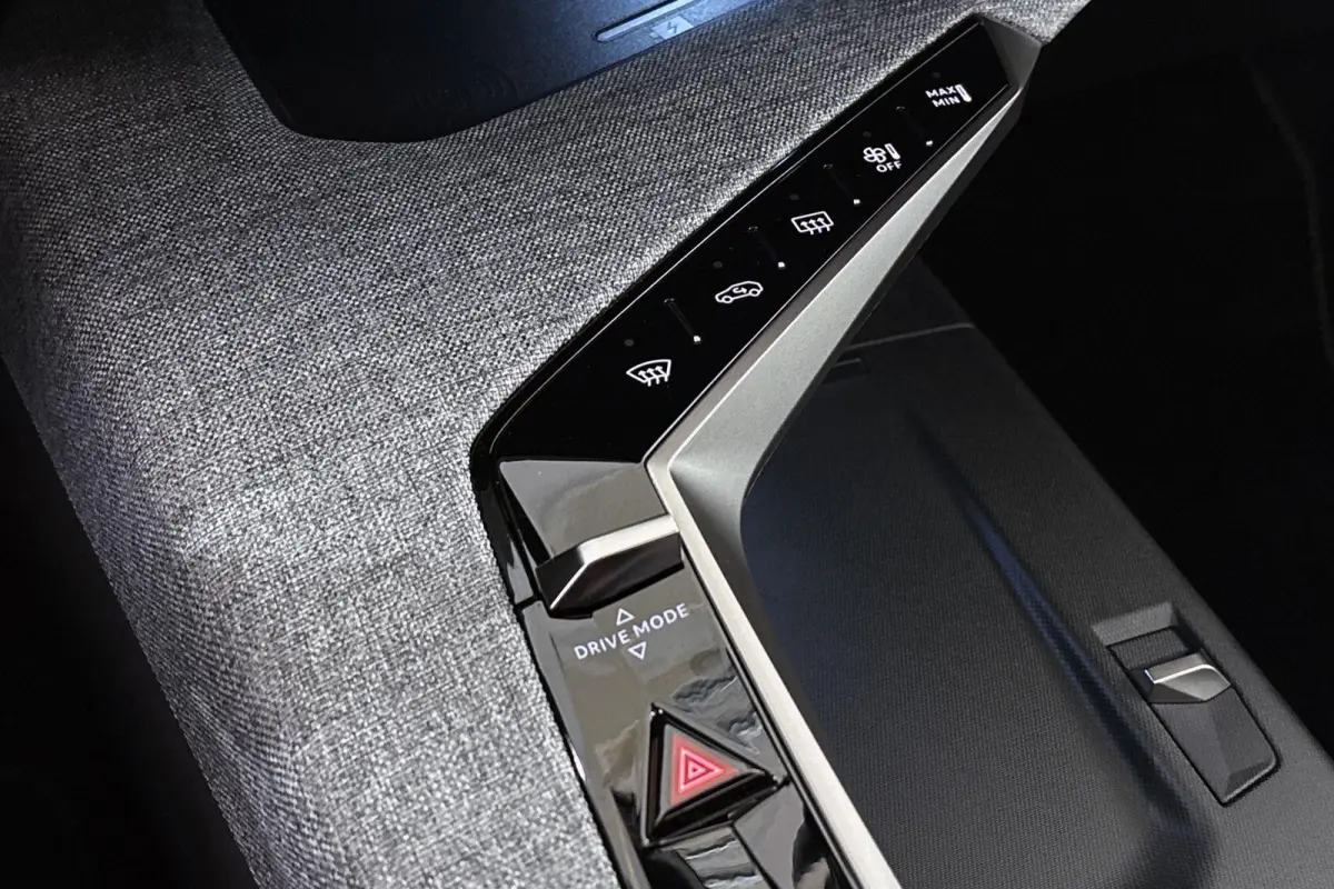 1.6 plug-in Hybrid 225 GT Panoramadak Stuur-Stoelverwarming 360 Camera