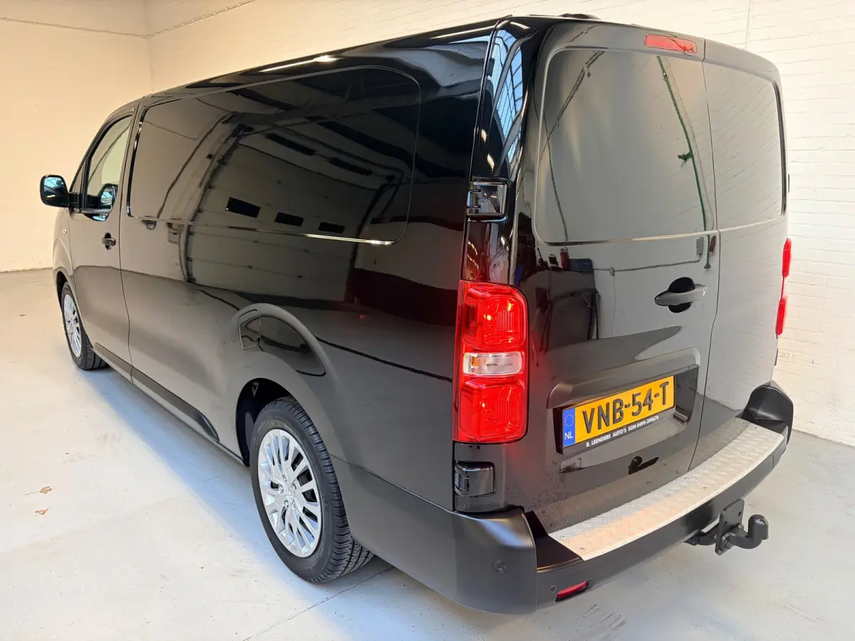 Automaat 2.0 CDTI 144pk euro6 L3H1 Edition, 3persoons, Airco, CruiseControl, Navigatie, Trekhaak, Rijklaarprijs