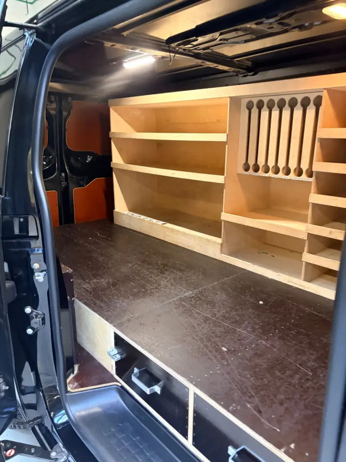 Automaat 2.0 CDTI 144pk euro6 L3H1 Edition, 3persoons, Airco, CruiseControl, Navigatie, Trekhaak, Rijklaarprijs