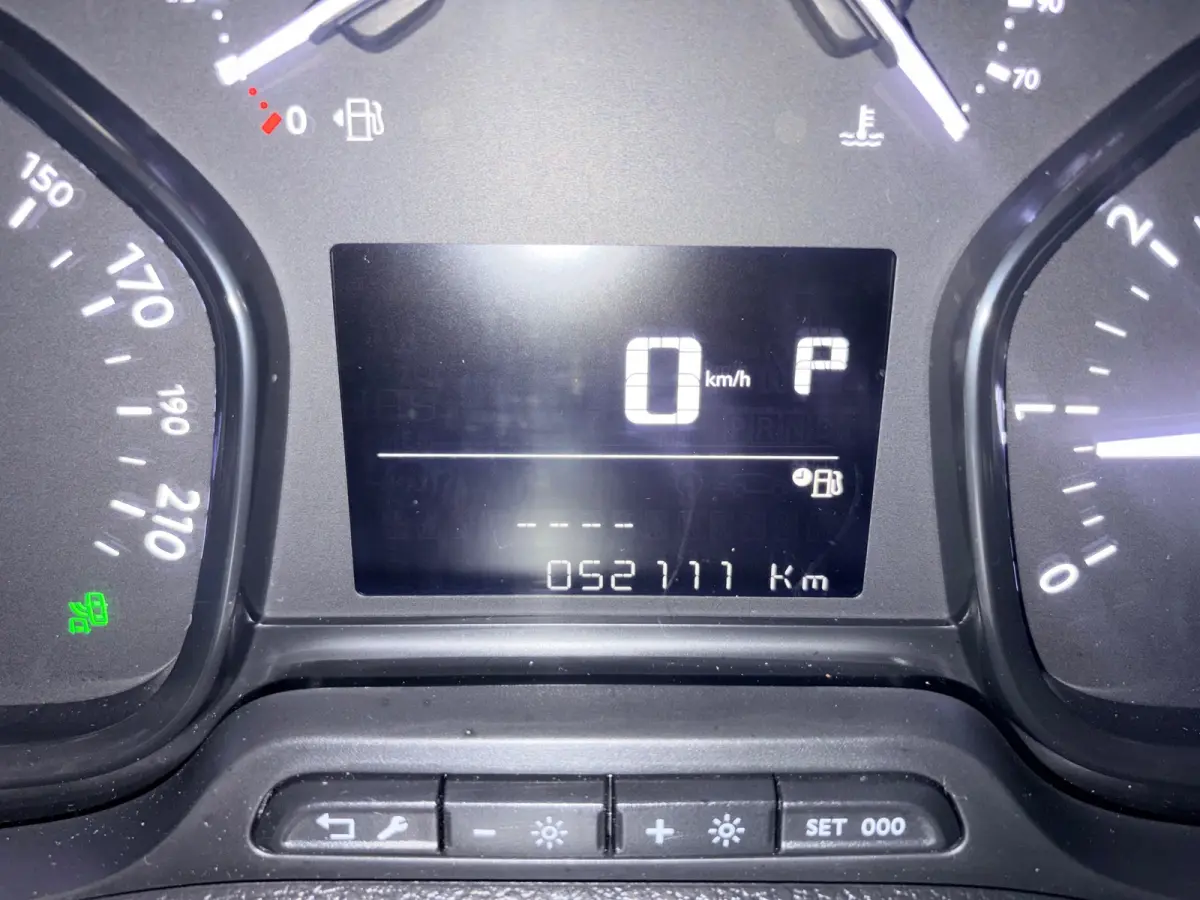 Automaat 2.0 CDTI 144pk euro6 L3H1 Edition, 3persoons, Airco, CruiseControl, Navigatie, Trekhaak, Rijklaarprijs
