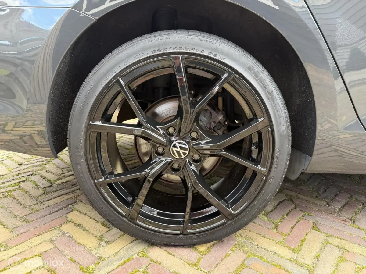 1.0TSI 110pk Airco | Carplay | PDC | LMV