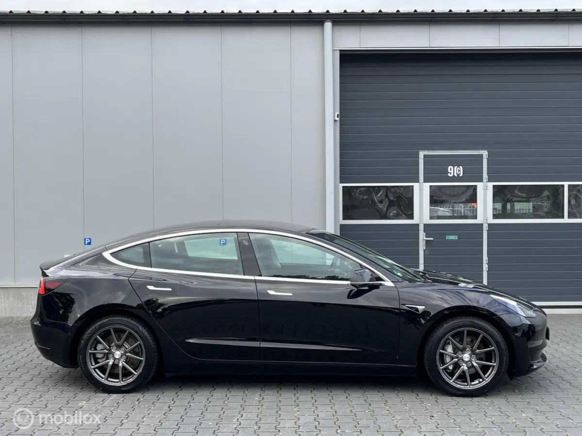 Long Range AWD 75 kWh, Netjes , 85 % soh , Vol
