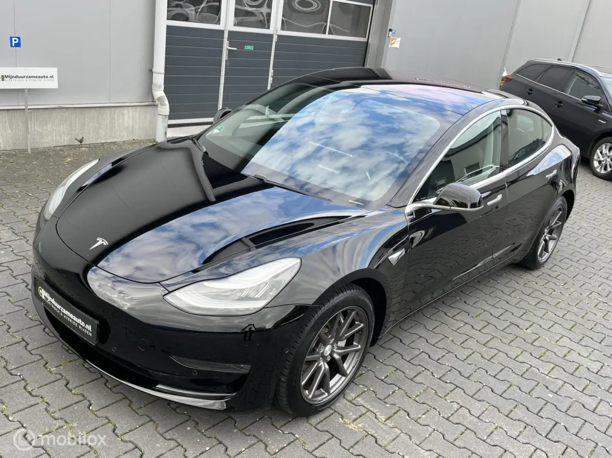 Long Range AWD 75 kWh, Netjes , 85 % soh , Vol