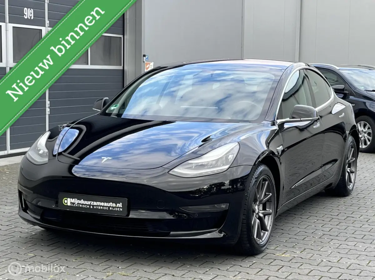 Long Range AWD 75 kWh, Netjes , 85 % soh , Vol