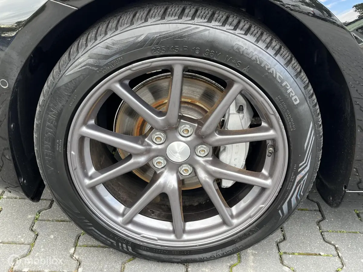 Long Range AWD 75 kWh, Netjes , 85 % soh , Vol