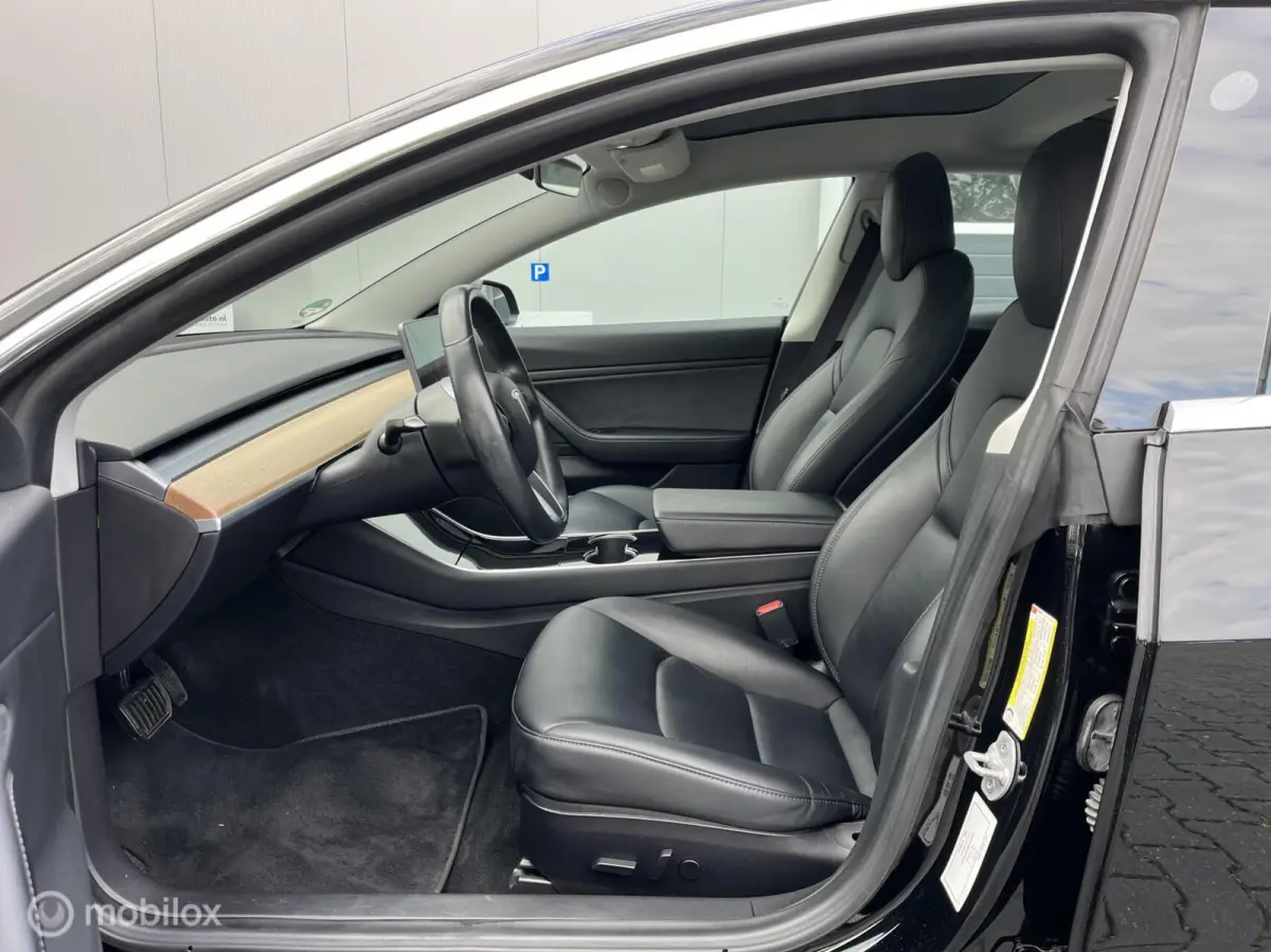 Long Range AWD 75 kWh, Netjes , 85 % soh , Vol