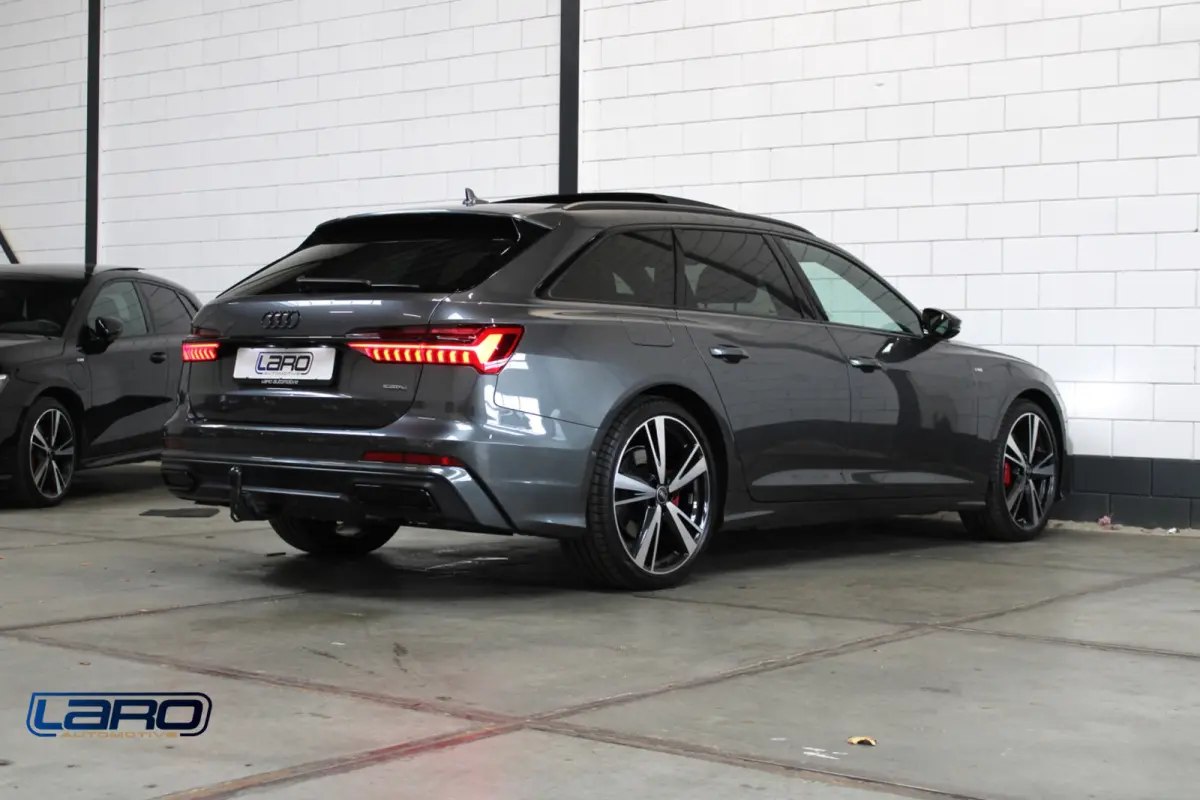 55 TFSI e quattro S-Line | Pano Trekh. 360 Matrix ACC Keyless El. klep CarPlay
