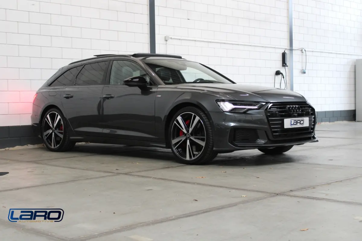 55 TFSI e quattro S-Line | Pano Trekh. 360 Matrix ACC Keyless El. klep CarPlay