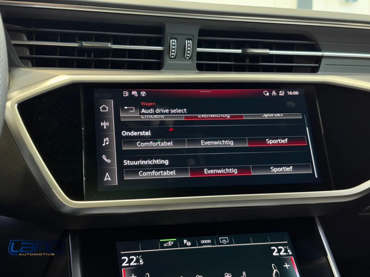 55 TFSI e quattro S-Line | Pano Trekh. 360 Matrix ACC Keyless El. klep CarPlay