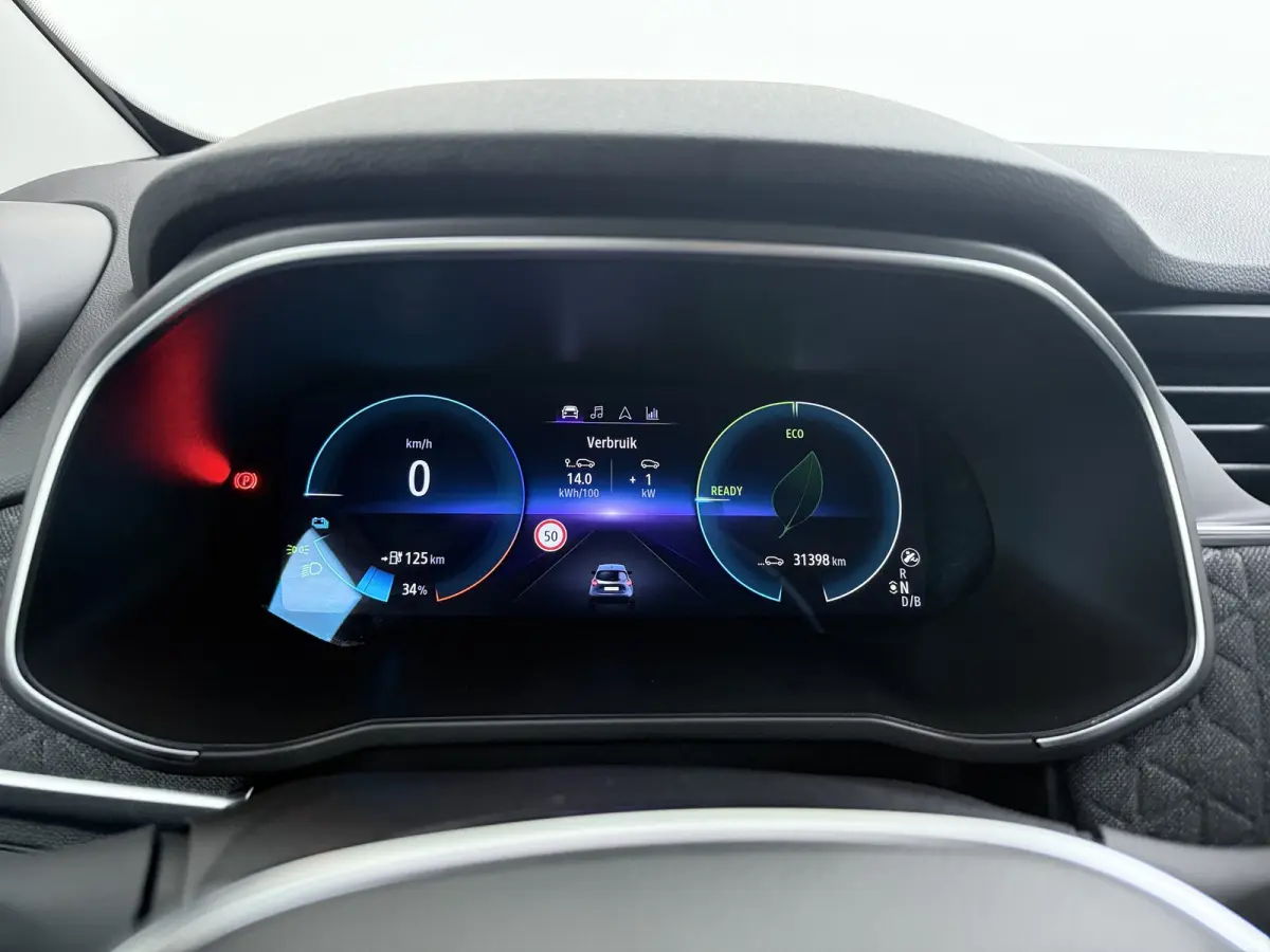 R135 Iconic 52 kWh | Koop accu | | Achteruitrijcamera | Apple Carplay/Android Auto|telefoonintegratie premium | Cruise control