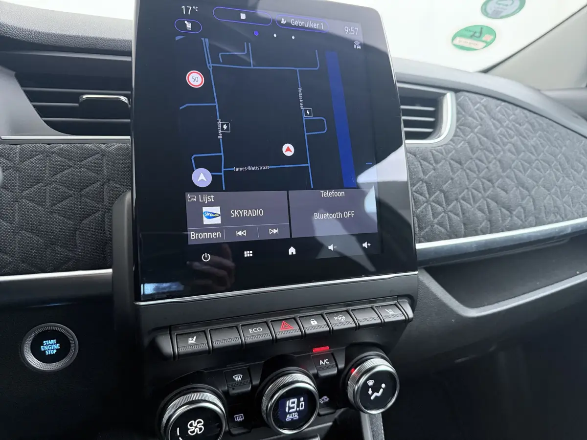 R135 Iconic 52 kWh | Koop accu | | Achteruitrijcamera | Apple Carplay/Android Auto|telefoonintegratie premium | Cruise control
