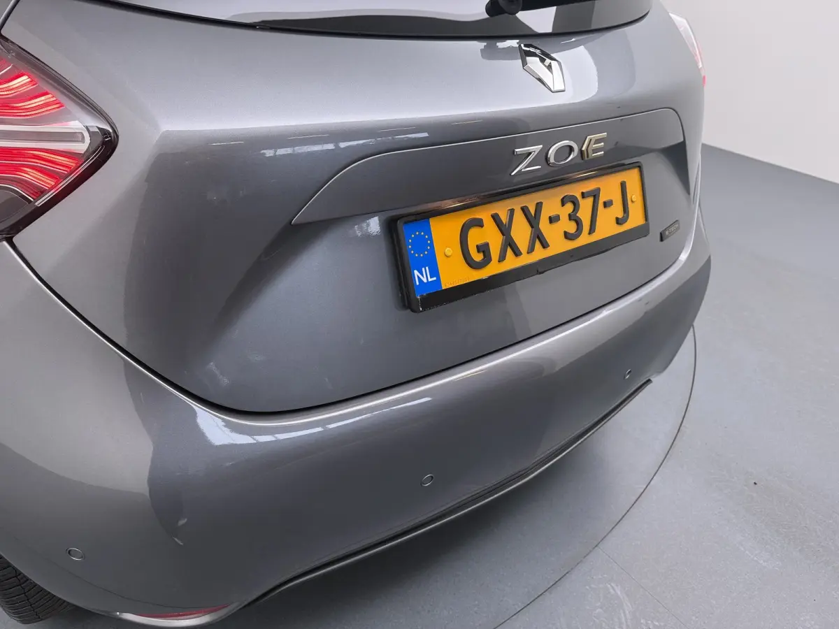 R135 Iconic 52 kWh | Koop accu | | Achteruitrijcamera | Apple Carplay/Android Auto|telefoonintegratie premium | Cruise control