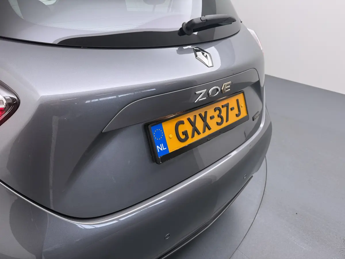 R135 Iconic 52 kWh | Koop accu | | Achteruitrijcamera | Apple Carplay/Android Auto|telefoonintegratie premium | Cruise control