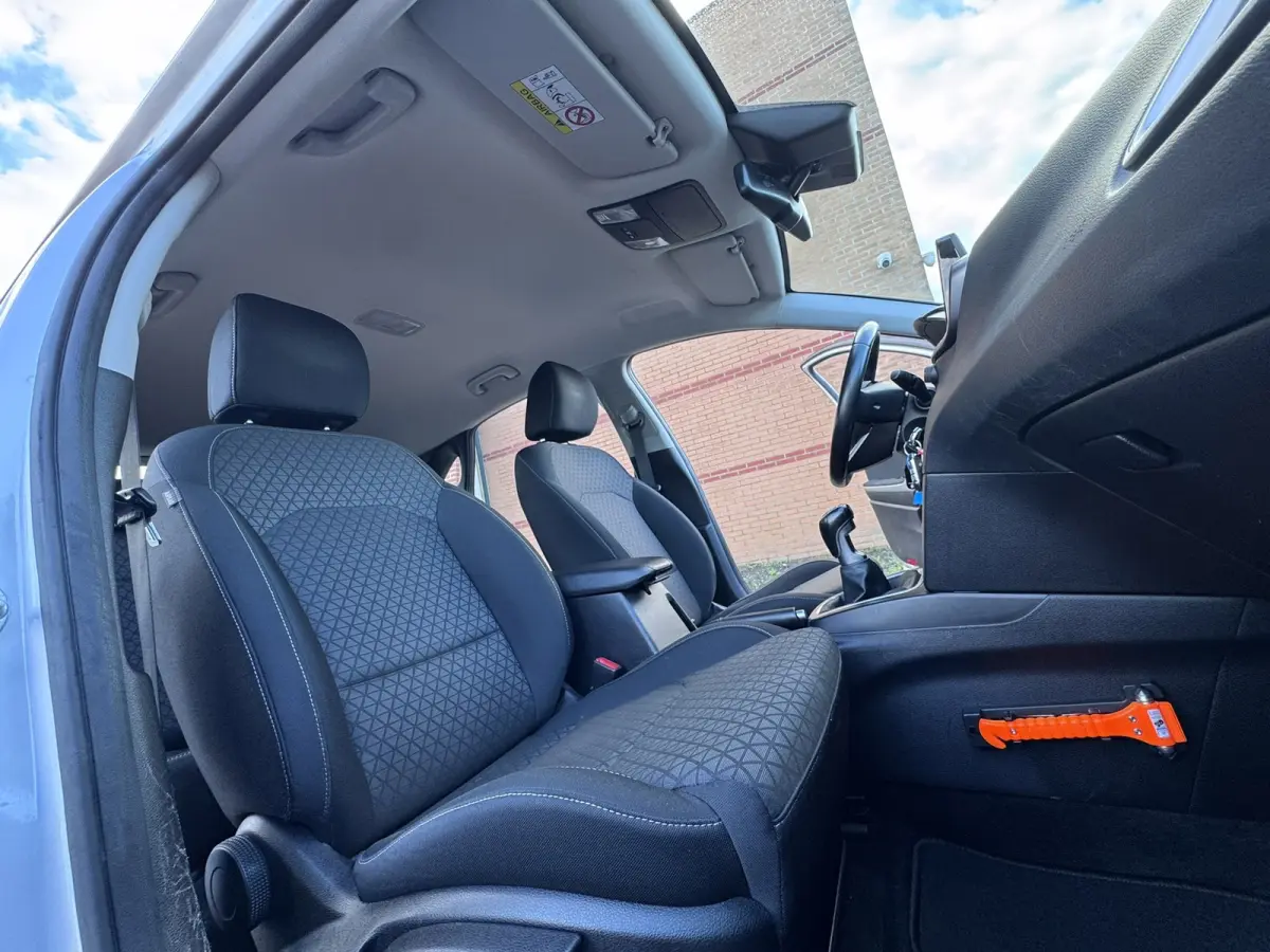 1.6 CRDi DynamicLine, Marge, Euro 6, Apple Carplay, Hatchback,