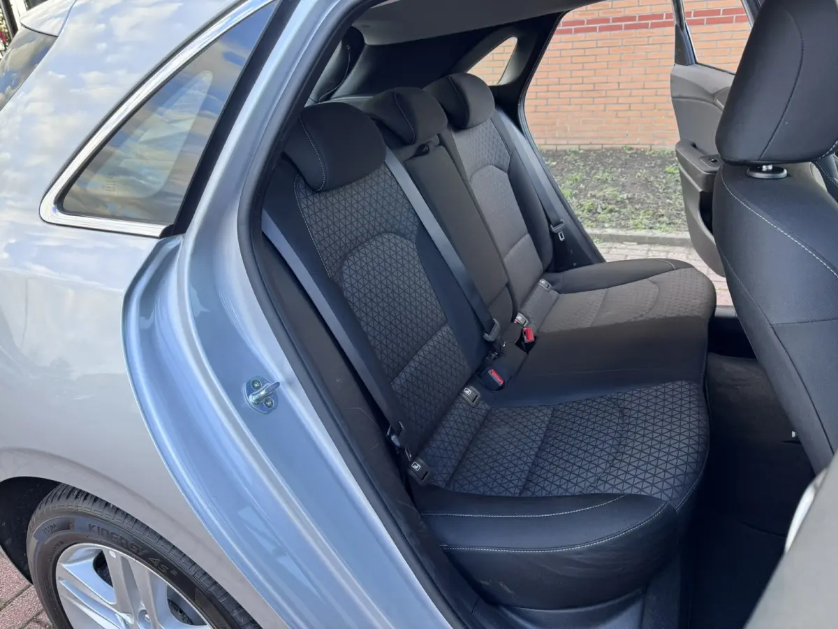 1.6 CRDi DynamicLine, Marge, Euro 6, Apple Carplay, Hatchback,