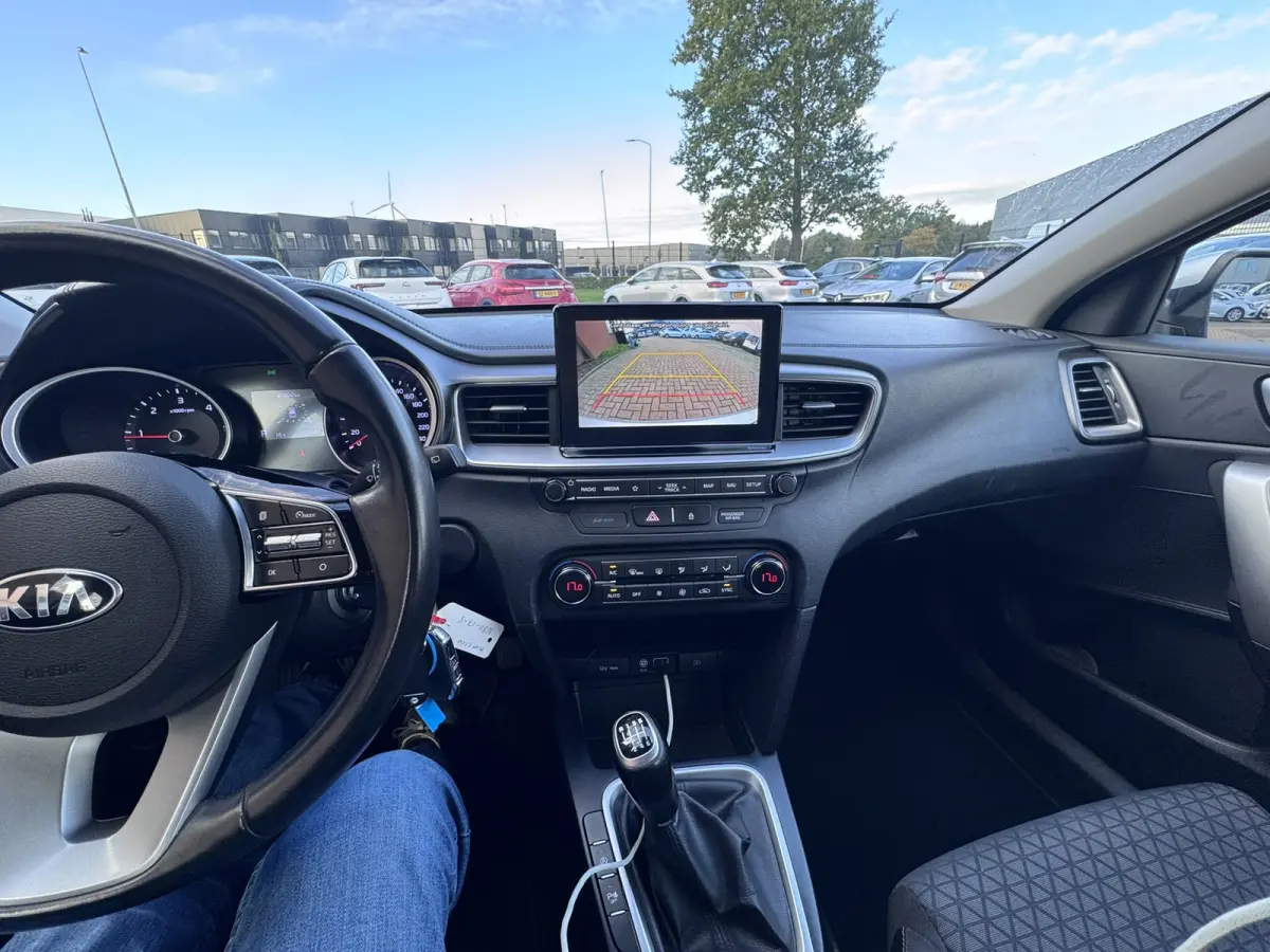 1.6 CRDi DynamicLine, Marge, Euro 6, Apple Carplay, Hatchback,