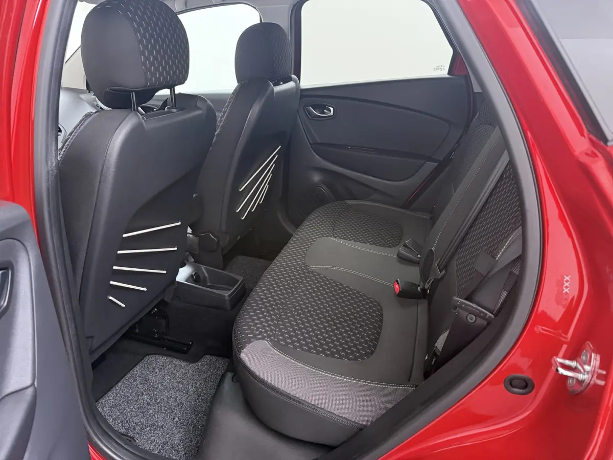 1.3 TCe Intens | Achteruitrijcamera | Airco (automatisch) | Apple Carplay/Android Auto|telefoonintegratie premium