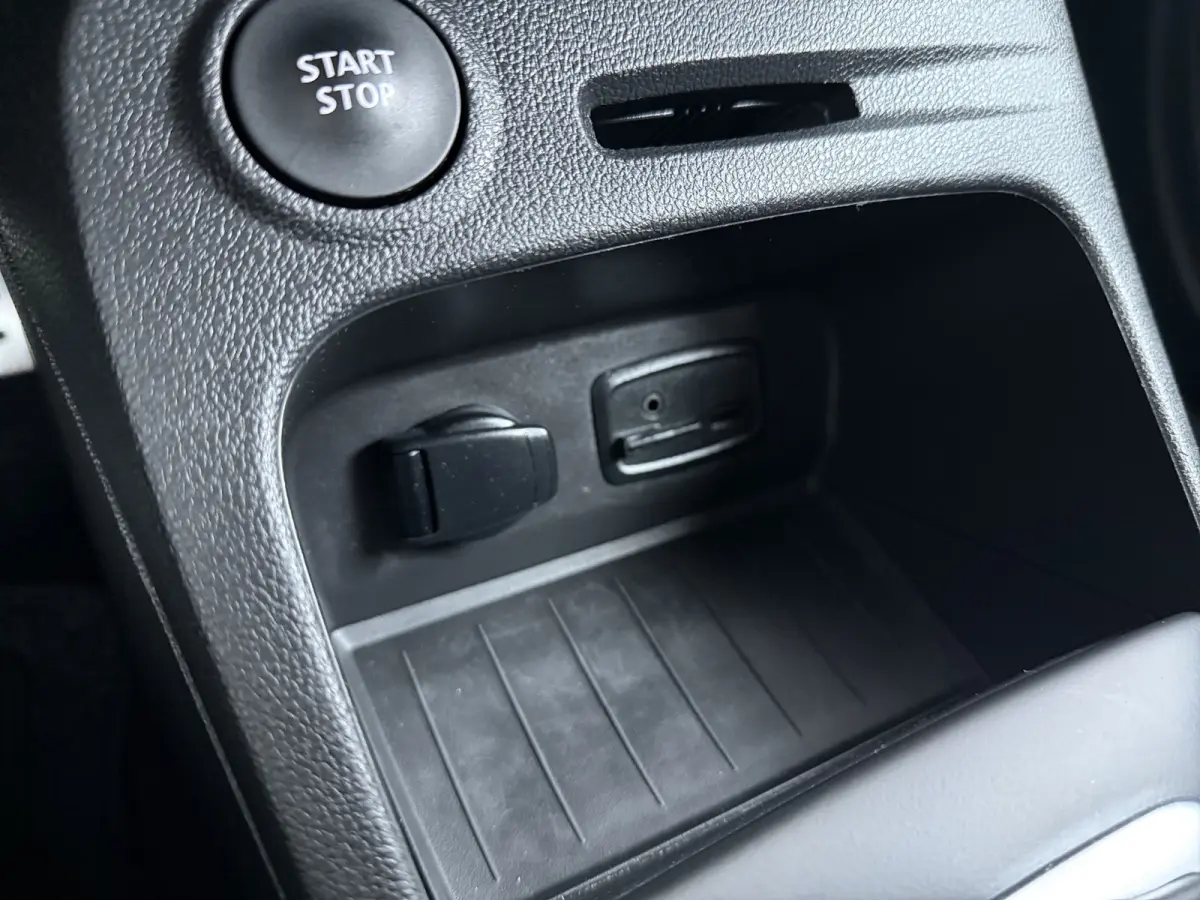 1.3 TCe Intens | Achteruitrijcamera | Airco (automatisch) | Apple Carplay/Android Auto|telefoonintegratie premium